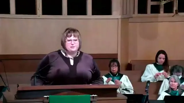 Rev Dr Jenni Bales at the start of Creating Community Through Faith