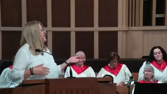 Rev. Erica Rader at the start of Freedom to Let Go